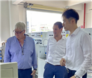 On June 29, 2023, an important European customer visited the Xinyuan Optical Heyuan Production Base to discuss cooperation. The customer highly praised the new production line and returned with a full load.