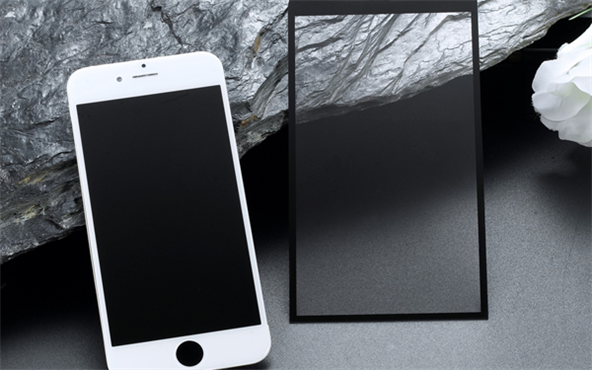 Application of Laser Cutting Technology in Sapphire Phone Mirror Processing